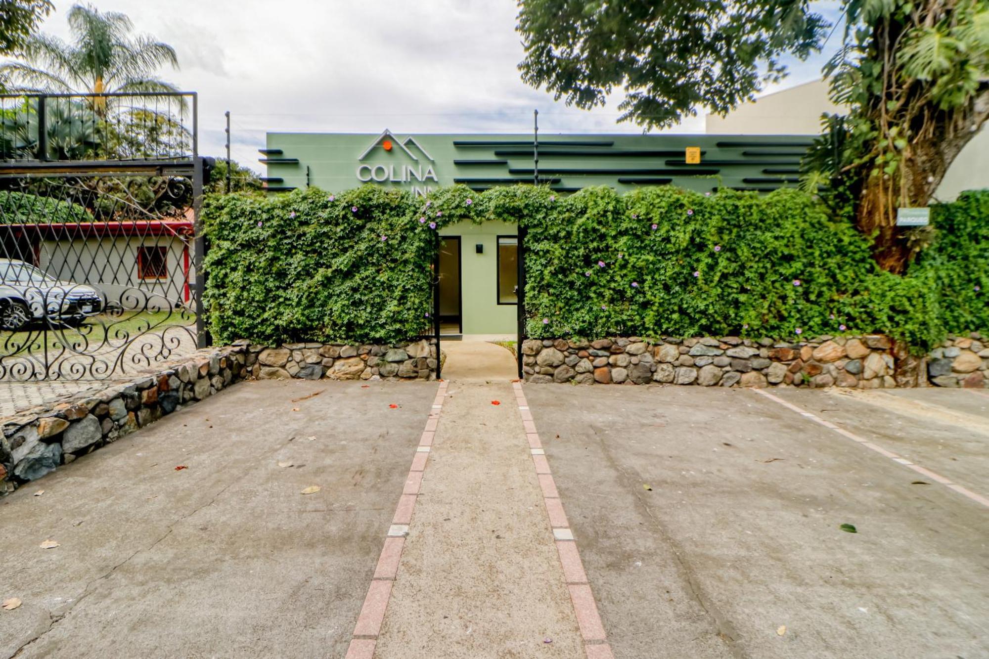 Colina Inn Escazú Værelse billede